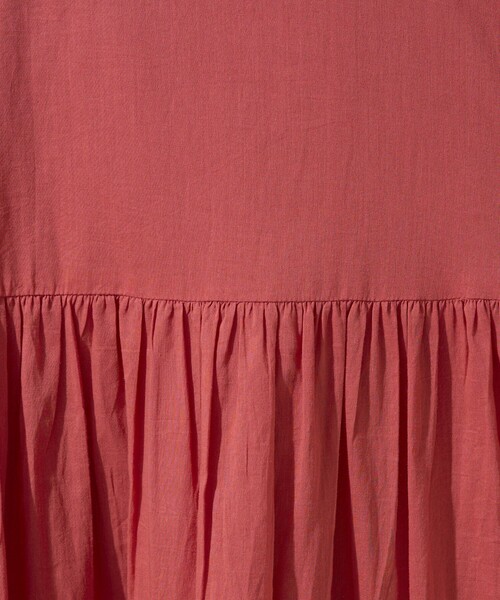 FREAK'S STORE（フリークスストア）の「限定展開　インド ティアード 切り替え キャミワンピース（ワンピース・レディース・オフホワイト/ブラウン系その他/ブラック/ネイビー/イエロー/レッド/ライトグレー・SMALL/MEDIUM）」の13枚目の写真