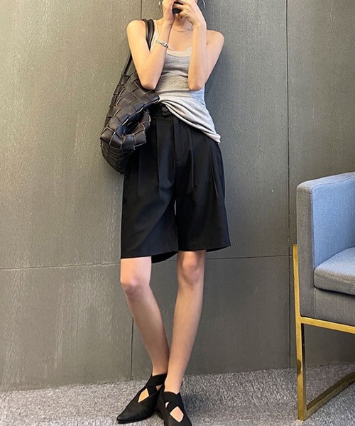Lace Ladies(レースレディース)の「フロントボタン ダブルタック ハイウエスト ハーフ パンツ(その他パンツ・レディース・ベージュ/ブラック/グレー・S/M/L/XL)」の8枚目の写真
