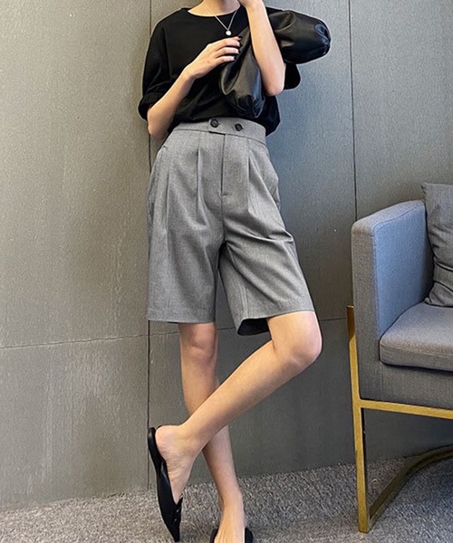 Lace Ladies(レースレディース)の「フロントボタン ダブルタック ハイウエスト ハーフ パンツ(その他パンツ・レディース・ベージュ/ブラック/グレー・S/M/L/XL)」の14枚目の写真