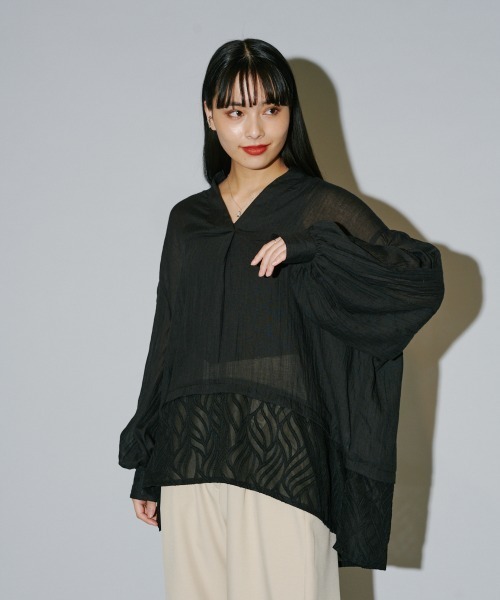 terrace(テラス)の「シアーJQフラッフィーブラウス(シャツ/ブラウス・レディース・グレー/オフホワイト/ブラック・MEDIUM)」の14枚目の写真