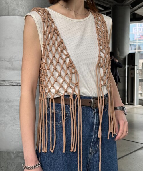 CIAOPANIC TYPY（チャオパニックティピー）の「【GOOD HOLIDAY】前後2wayマクラメフリンジベスト（ベスト・レディース・ベージュ/オフホワイト/ブラック・ONE SIZE）」の5枚目の写真