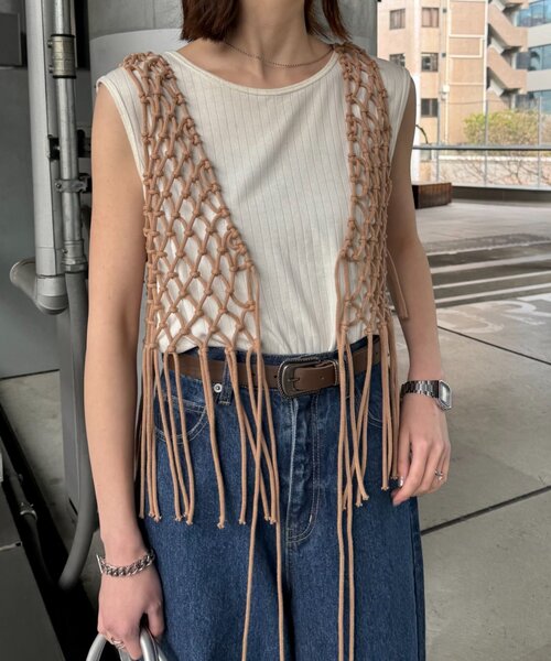 CIAOPANIC TYPY（チャオパニックティピー）の「【GOOD HOLIDAY】前後2wayマクラメフリンジベスト（ベスト・レディース・ベージュ/オフホワイト/ブラック・ONE SIZE）」の6枚目の写真