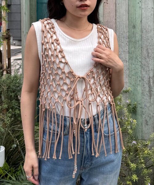 CIAOPANIC TYPY（チャオパニックティピー）の「【GOOD HOLIDAY】前後2wayマクラメフリンジベスト（ベスト・レディース・ベージュ/オフホワイト/ブラック・ONE SIZE）」の10枚目の写真