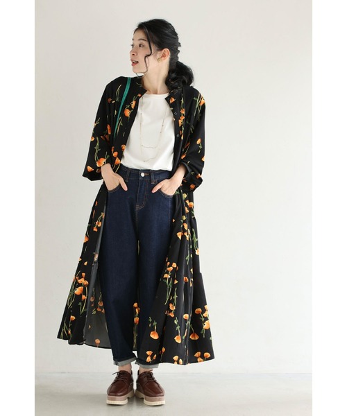 黒）夕陽色に染まる花柄ロングワンピース（紐付き）（ワンピース