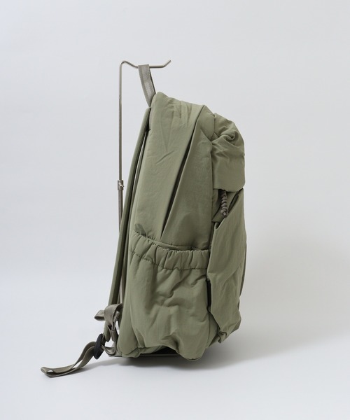 WILD THINGS（ワイルドシングス）の「WILD THINGS PUFF DAYPACK ナイロンボンディング バックパック 23L（バックパック/リュック・メンズ・カーキ/ブラック/グレー・FREE）」の7枚目の写真