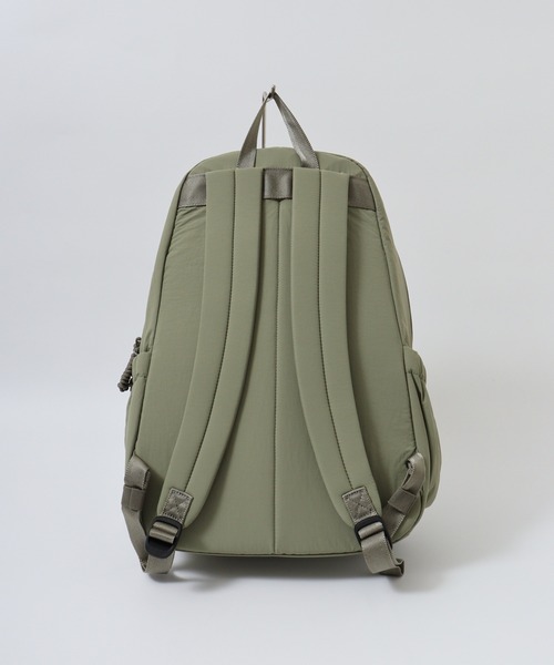 WILD THINGS（ワイルドシングス）の「WILD THINGS PUFF DAYPACK ナイロンボンディング バックパック 23L（バックパック/リュック・メンズ・カーキ/ブラック/グレー・FREE）」の9枚目の写真