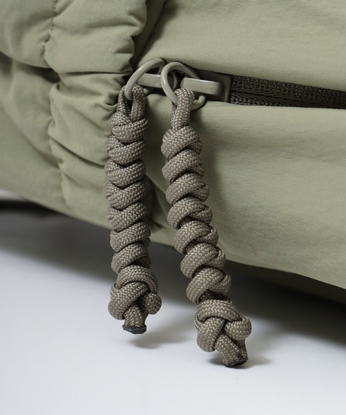 WILD THINGS（ワイルドシングス）の「WILD THINGS PUFF DAYPACK ナイロンボンディング バックパック 23L（バックパック/リュック・メンズ・カーキ/ブラック/グレー・FREE）」の6枚目の写真