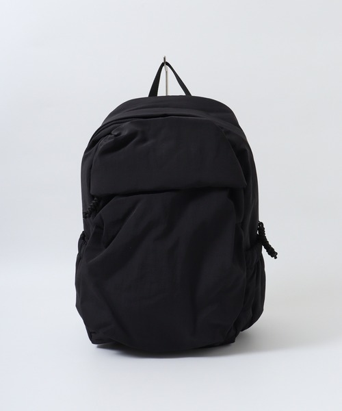 WILD THINGS（ワイルドシングス）の「WILD THINGS PUFF DAYPACK ナイロンボンディング バックパック 23L（バックパック/リュック・メンズ・カーキ/ブラック/グレー・FREE）」の4枚目の写真