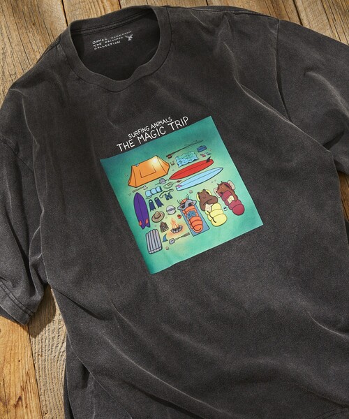 Jonas Claesson（ジョナスクレアッソン）の「JONAS CLAESSON/ジョナス クレアッソン The magic trip Short Sleeve Tee/ザ マジックトリップ プリントTシャツ（Tシャツ/カットソー・メンズ・ブラック/ホワイト/ライトグレー/イエロー・LARGE/MEDIUM）」の8枚目の写真