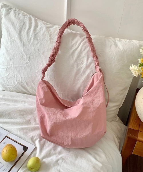 shopnikoniko(ショップニコニコ)の「ドローコード ギャザーハンドル ワンハンドルバッグ(ショルダーバッグ・レディース・ピンク/ホワイト/ブルー/ブラック・フリー)」の15枚目の写真