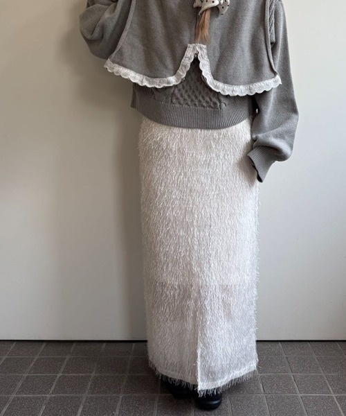 hugi(ハギ)の「SHAGGY SKIRT/シャギースカート(スカート・レディース・オフホワイト/サックスブルー・FREE)」の4枚目の写真