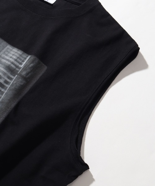 CORPUS　SELECT（コーパストーキョー）の「【Michael Jackson/マイケル・ジャクソン】アソート アートワークデザイン ノースリーブカットソー（Tシャツ/カットソー・メンズ・ホワイト/ブラック系その他/チャコール/ブラック系その他2・M/L/LL）」の21枚目の写真