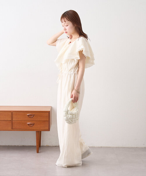 w closet（ダブルクローゼット）の「【２サイズ展開】フリル衿付きオールインワン（サロペット/オーバーオール・レディース・ブラック/グリーン/アイボリー・0/1）」の8枚目の写真