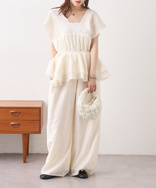 w closet（ダブルクローゼット）の「【２サイズ展開】フリル衿付きオールインワン（サロペット/オーバーオール・レディース・ブラック/グリーン/アイボリー・0/1）」の10枚目の写真