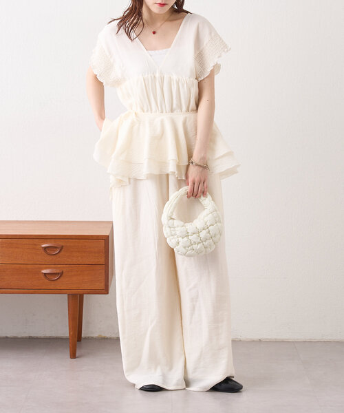 w closet（ダブルクローゼット）の「【２サイズ展開】フリル衿付きオールインワン（サロペット/オーバーオール・レディース・ブラック/グリーン/アイボリー・0/1）」の11枚目の写真