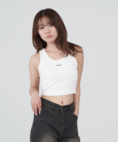 RAY CASSIN（レイカズン）の「プレート付ピグメントパット付タンクトップ（タンクトップ・レディース・ホワイト/レッド/ブラック/グレー・FREE）」の9枚目の写真