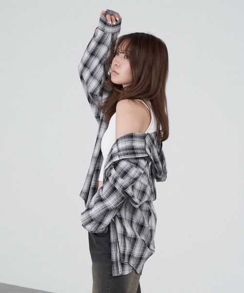 RAY CASSIN（レイカズン）の「プレート付ピグメントパット付タンクトップ（タンクトップ・レディース・ホワイト/レッド/ブラック/グレー・FREE）」の11枚目の写真