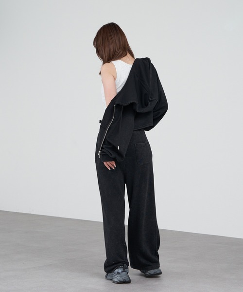 RAY CASSIN（レイカズン）の「プレート付ピグメントパット付タンクトップ（タンクトップ・レディース・ホワイト/レッド/ブラック/グレー・FREE）」の22枚目の写真