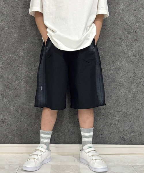 新品 クレストブリッジ 綺麗め シャカシャカ ハーフパンツ M 定価¥13200 セール】シャカシャカ スプレープリント ハーフパンツ（その他