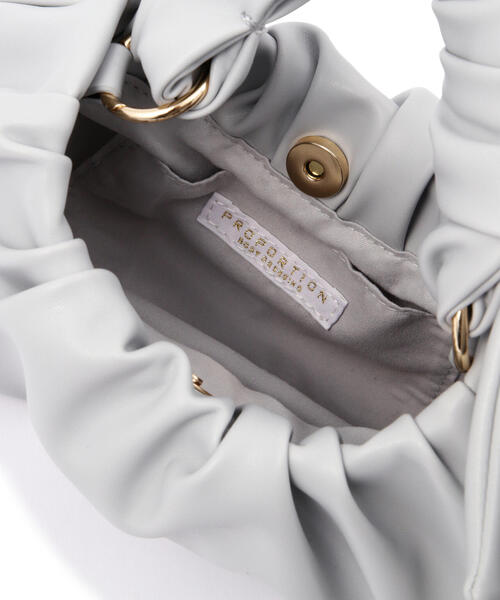 EDIT COLOGNE（エディットコロン）の「リボンパフバッグ（ショルダーバッグ・レディース・ホワイト/ブルー・ﾌﾘ-）」の7枚目の写真