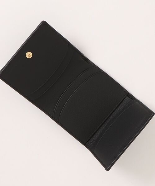 A.P.C.（アーペーセー）の「TRIFOLD GENEVE GRAINE（財布・レディース・ブラウン/レッド系その他/ブラック・ONESIZE）」の9枚目の写真