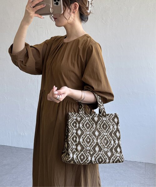 LBC（エルビーシー）の「ジャガード手持ちロゴバッグ（トートバッグ・レディース・ライトブルー/ネイビー/ブラウン・FREE）」の7枚目の写真