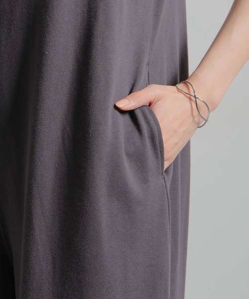 studio CLIP（スタディオクリップ）の「裾ドロスト裏毛サロペット[プチサイズあり]（サロペット/オーバーオール・レディース・スモーク/オフホワイト・FREE/PF）」の8枚目の写真