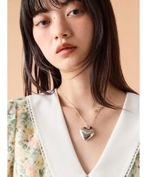 LILY BROWN（リリーブラウン）の「イニシャルハートロケットネックレス（ネックレス）」