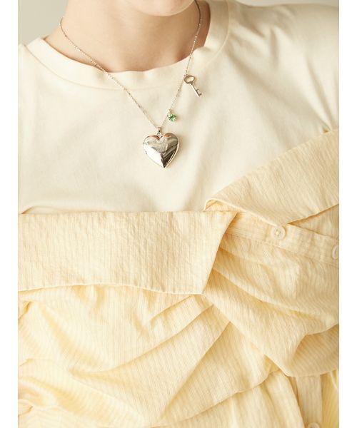 LILY BROWN（リリーブラウン）の「イニシャルハートロケットネックレス（ネックレス・レディース・オレンジ/イエロー/ピンク/レッド/グリーン/ブラック・F）」の19枚目の写真