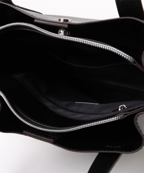 Legato Largo（レガートラルゴ）の「【Legato Largo】LG-P0117 かるいかばん 縦型2WAY ショルダーバッグ（ショルダーバッグ・レディース・ブラック/キャメル/グレイッシュベージュ/アイボリー・FREE）」の9枚目の写真