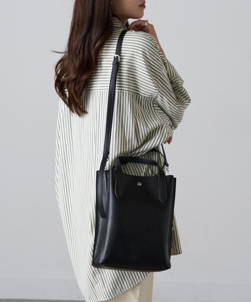 Legato Largo（レガートラルゴ）の「【Legato Largo】LG-P0117 かるいかばん 縦型2WAY ショルダーバッグ（ショルダーバッグ・レディース・ブラック/キャメル/グレイッシュベージュ/アイボリー・FREE）」の21枚目の写真