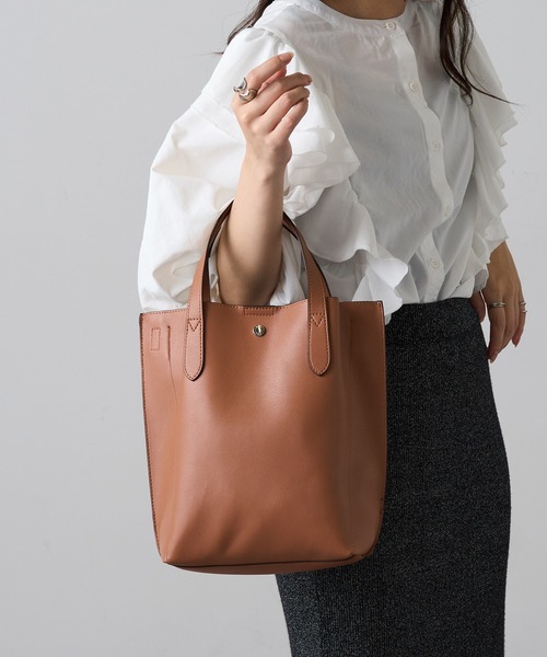 Legato Largo（レガートラルゴ）の「【Legato Largo】LG-P0117 かるいかばん 縦型2WAY ショルダーバッグ（ショルダーバッグ・レディース・ブラック/キャメル/グレイッシュベージュ/アイボリー・FREE）」の15枚目の写真