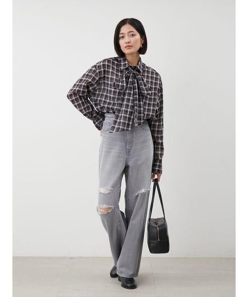 Mila Owen（ミラオーウェン）の「ダメージ加工ルーズストレートデニムパンツ（デニムパンツ・レディース・グレー/ブルー/ライトブルー・0/1/00）」の17枚目の写真
