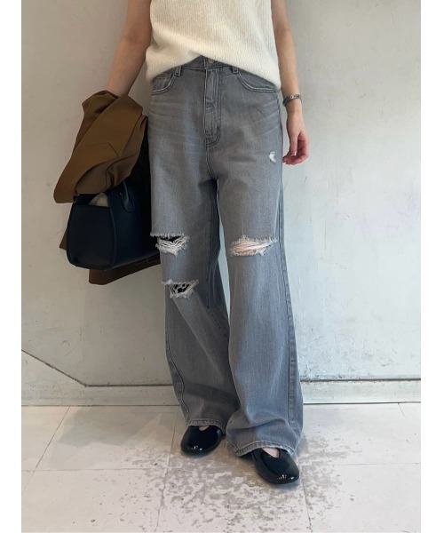 Mila Owen（ミラオーウェン）の「ダメージ加工ルーズストレートデニムパンツ（デニムパンツ・レディース・グレー/ブルー/ライトブルー・0/1/00）」の4枚目の写真