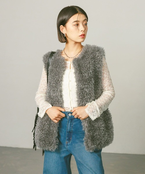 BAYFLOW(ベイフロー)の「ファーベスト(ベスト・レディース・チャコール/ブラウン/グレイッシュベージュ・MEDIUM/SMALL)」の16枚目の写真