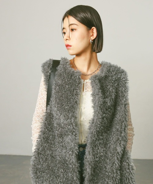 BAYFLOW(ベイフロー)の「ファーベスト(ベスト・レディース・チャコール/ブラウン/グレイッシュベージュ・MEDIUM/SMALL)」の18枚目の写真