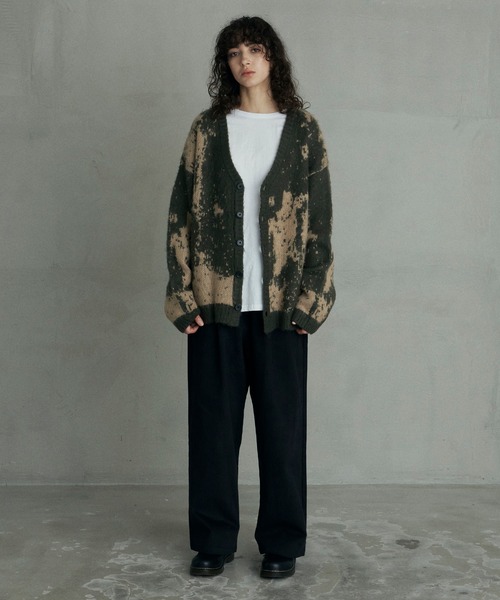 Revo.（レボ）の「Revo. モヘアタッチ グランジパターン 総柄ジャガード ルーズカーディガン（カーディガン/ボレロ・メンズ・カーキ/ブラック/ブルー・2/1）」の13枚目の写真