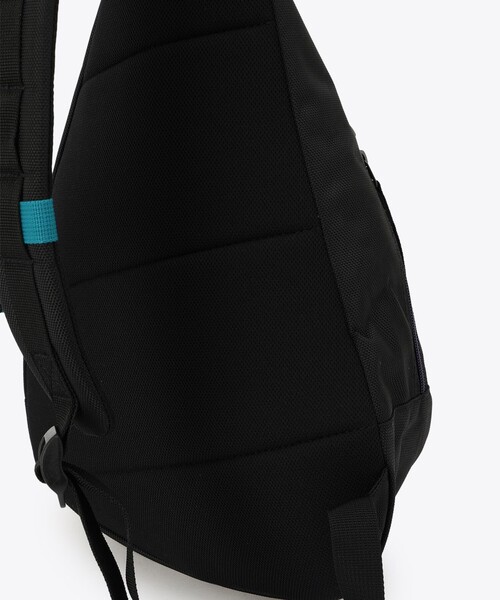 Columbia（コロンビア）の「撥水 Columbia／ブレムナースロープ ワンショルダー 7L ボディバッグ／コロンビア（ボディバッグ/ウエストポーチ・レディース・ブラック系その他/ブラック/ブラック系その他2・ONE SIZE）」の11枚目の写真