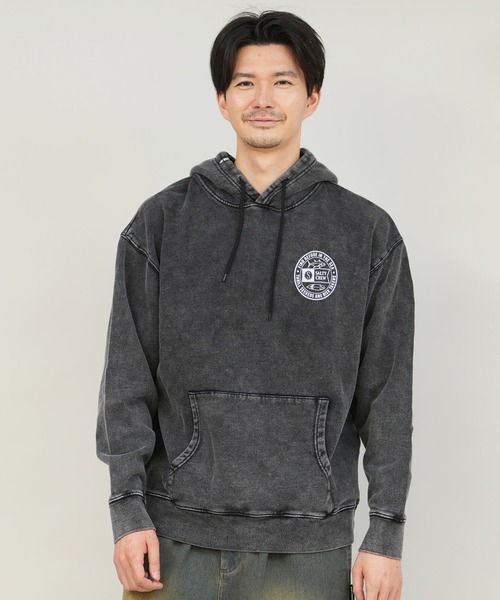 SALTY CREW（ソルティークルー）の「SALTY CREW/ソルティークルー プルオーバー/パーカー バックプリント 75-271（パーカー・メンズ・ネイビー/ブラック/レッド・M/L）」の4枚目の写真