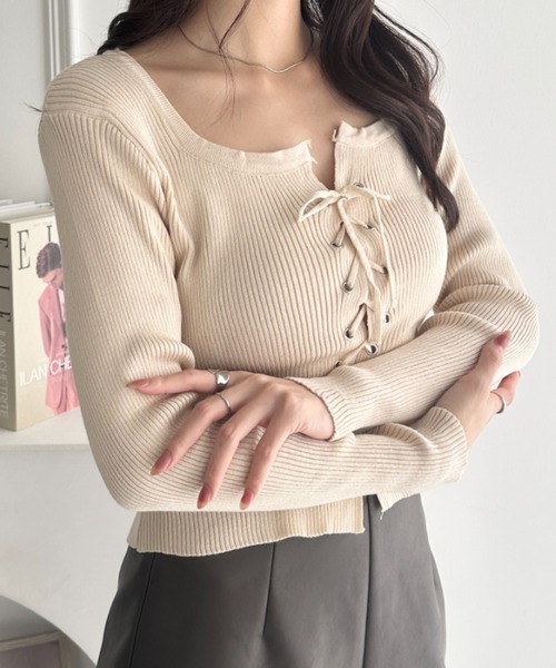 wears（ウェアーズ）の「ダブルフロントレースアップニットトップス（Tシャツ/カットソー・レディース・ホワイト/ブラック/アイボリー/グレー・FREE）」の9枚目の写真