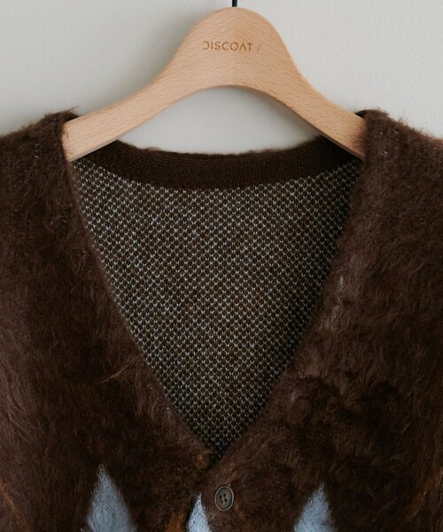 DISCOAT（ディスコート）の「【ユニセックス】アーガイル柄ニットカーディガン（カーディガン/ボレロ・レディース・ブラウン/チャコールグレー・FREE）」の16枚目の写真