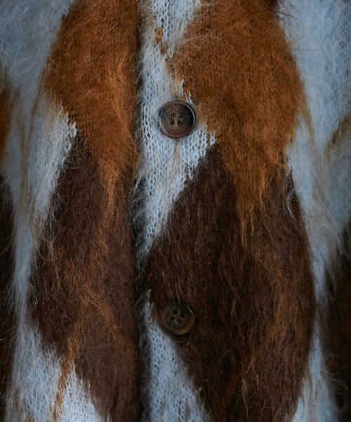 DISCOAT（ディスコート）の「【ユニセックス】アーガイル柄ニットカーディガン（カーディガン/ボレロ・レディース・ブラウン/チャコールグレー・FREE）」の9枚目の写真