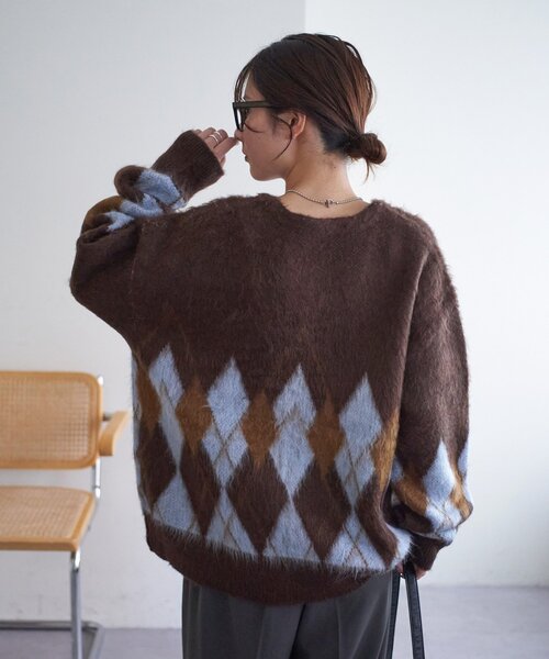 DISCOAT（ディスコート）の「【ユニセックス】アーガイル柄ニットカーディガン（カーディガン/ボレロ・レディース・ブラウン/チャコールグレー・FREE）」の19枚目の写真