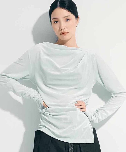 STUDIOUS(ステュディオス)の「【STUDIOUS/ステュディオス】Velours Long Tee/ベロアロングティー/カットソー/トップス/シアーベロア(Tシャツ/カットソー・レディース・ブラック/ネイビー/ミント/グレー系その他・FREE)」の3枚目の写真