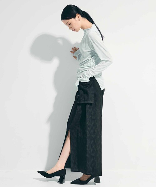 STUDIOUS(ステュディオス)の「【STUDIOUS/ステュディオス】Velours Long Tee/ベロアロングティー/カットソー/トップス/シアーベロア(Tシャツ/カットソー・レディース・ブラック/ネイビー/ミント/グレー系その他・FREE)」の16枚目の写真