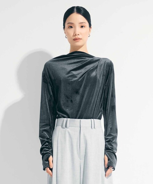 STUDIOUS(ステュディオス)の「【STUDIOUS/ステュディオス】Velours Long Tee/ベロアロングティー/カットソー/トップス/シアーベロア(Tシャツ/カットソー・レディース・ブラック/ネイビー/ミント/グレー系その他・FREE)」の22枚目の写真