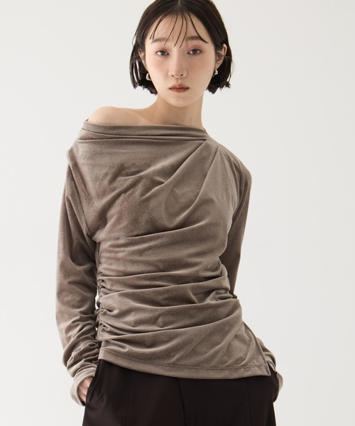 STUDIOUS(ステュディオス)の「【STUDIOUS/ステュディオス】Velours Long Tee/ベロアロングティー/カットソー/トップス/シアーベロア(Tシャツ/カットソー・レディース・ブラック/ネイビー/ミント/グレー系その他・FREE)」の1枚目の写真