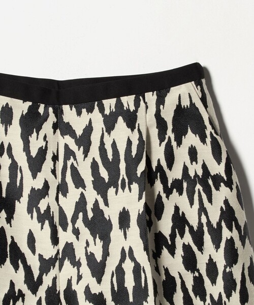 UNITED ARROWS（ユナイテッドアローズ）の「レオパード ジャガード ショート パンツ（その他パンツ・レディース・ベージュ・38/36）」の10枚目の写真