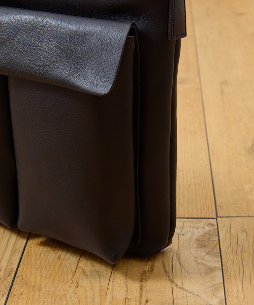 SLOW(スロウ)の「SLOW スロウ / cb -helmet shoulder bag- クロムステアレザーショルダーバッグ 牛革ヘルメットバッグ / 858S72R(ショルダーバッグ・メンズ・ブラック/チョコ/キャメル・FREE)」の12枚目の写真