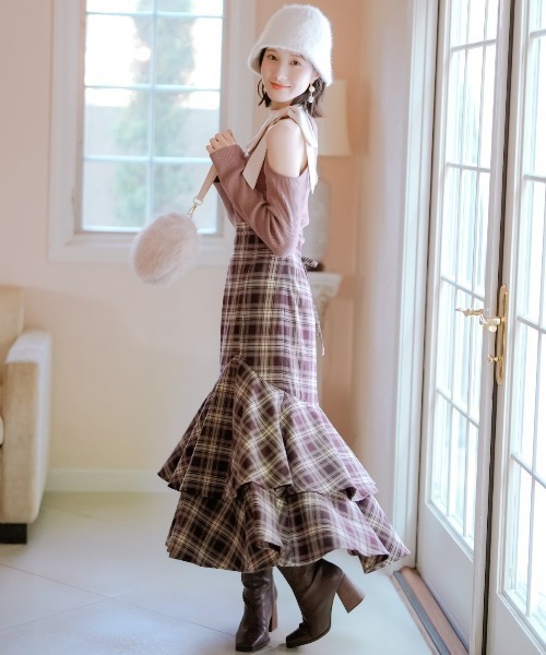 WILLSELECTION(ウィルセレクション)の「ボリュームヘムティアードスカート(スカート・レディース・レッド系その他/ボルドー/チャコールグレー/グレー系その他・FREE)」の4枚目の写真